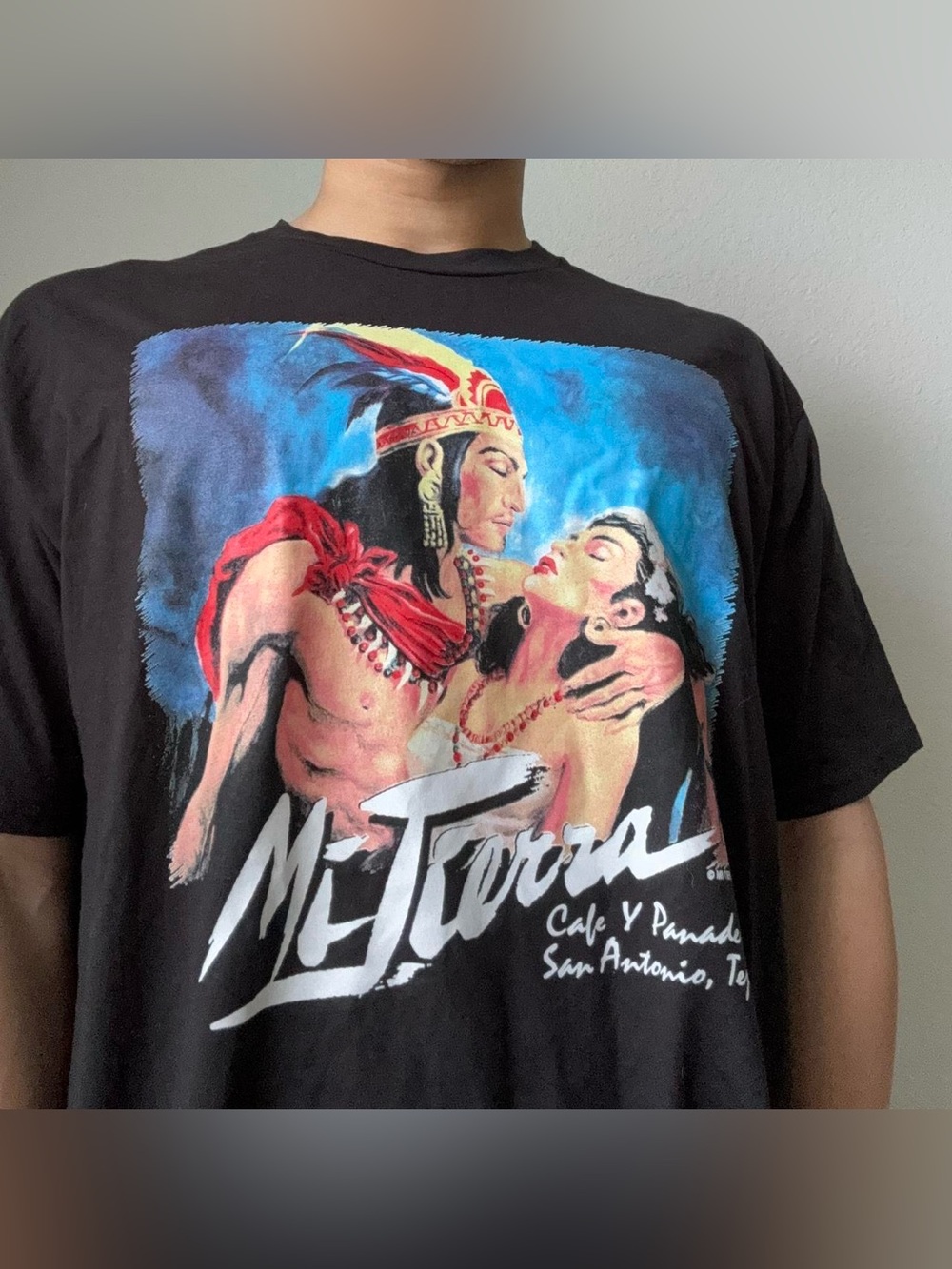 Vintage 2000s Mi Tierra y Cafe Graphics Black Tee Shirt